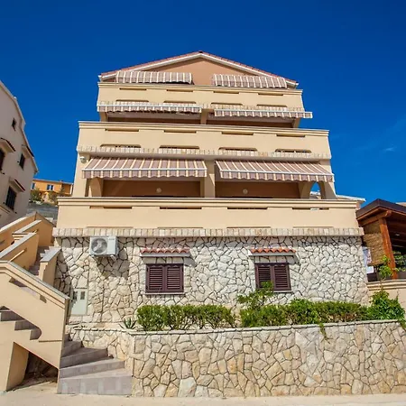 Apartmani Komesic Zubovici Exterior photo